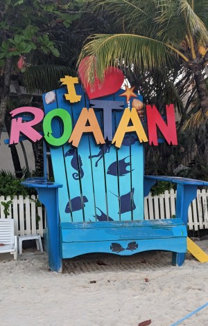 4 Days in Roatán Recap (2022)